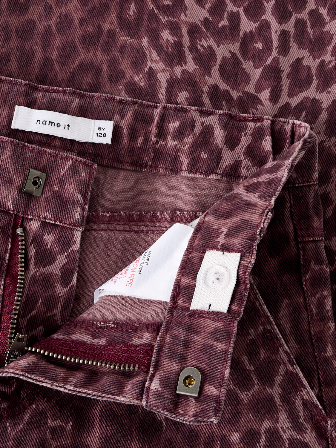 model_shot-front_full